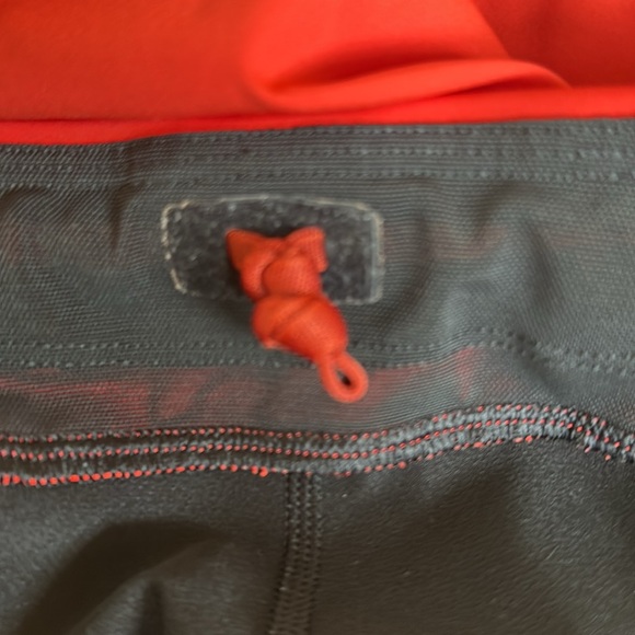 Arc'teryx hiking skort tennis  skirt size S coral color excellent condition - Picture 6 of 10